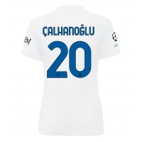 Inter Milan Hakan Calhanoglu #20 Bortedrakt Dame 2023-24 Kortermet